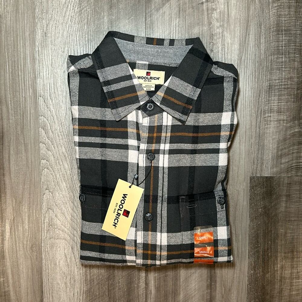 Woolrich Flannel Long Sleeve Button Down - Small